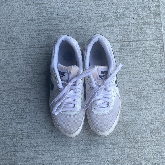 Nike Air Max - Picture 3 of 6